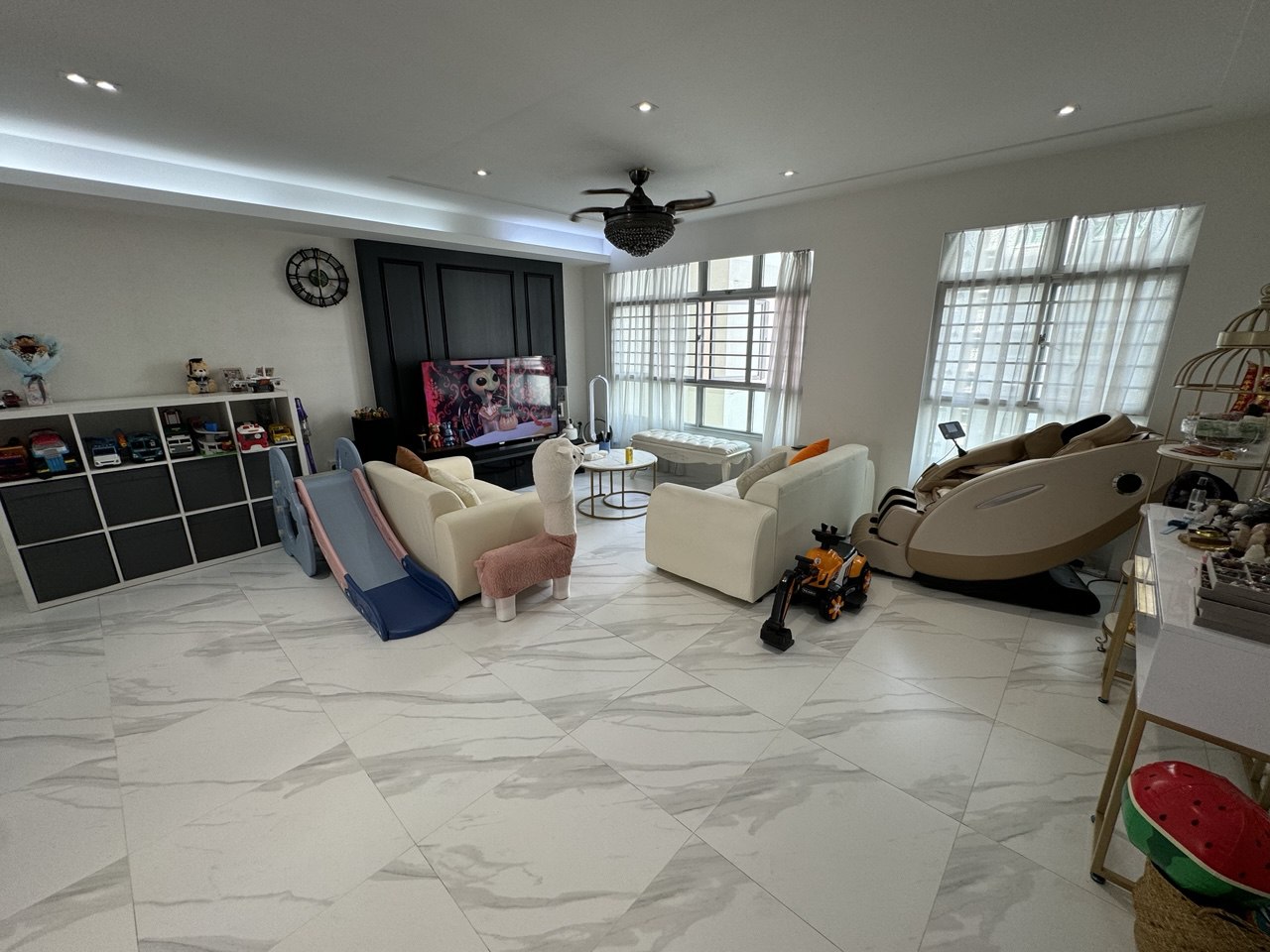 Recent Transactions Image of the Dexter Lim